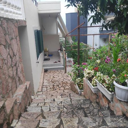 Zani Apartment ساراندا المظهر الخارجي الصورة